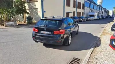 Vendo BMW 320 2018 - 21500 EUR, 131572 km - AUTO.MOTO.pt