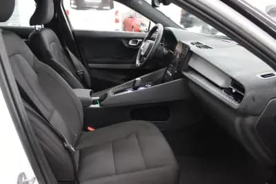 Sell Polestar 2 2023 - 30900 EUR, 64282 km - AUTO.MOTO.pt