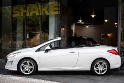 Vendo Peugeot 308 CC 2010 - 10450 EUR, 210184 km - AUTO.MOTO.pt