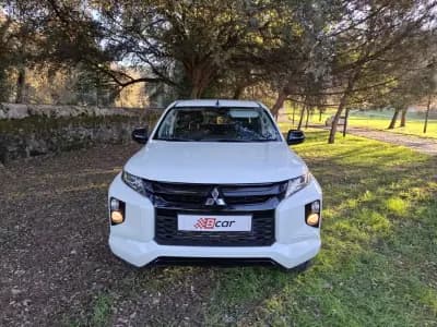 Vendo Mitsubishi L200 2022 - 32900 EUR, 56900 km - AUTO.MOTO.pt