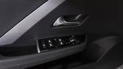 Sell Opel Astra 2025 - 23850 EUR, 17600 km - AUTO.MOTO.pt