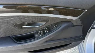 Vendo BMW 520 2013 - 15900 EUR, 245900 km - AUTO.MOTO.pt