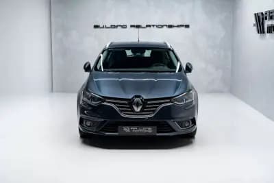 Vendo Renault Mégane Sport Tourer 2017 - 14950 EUR, 84000 km - AUTO.MOTO.pt