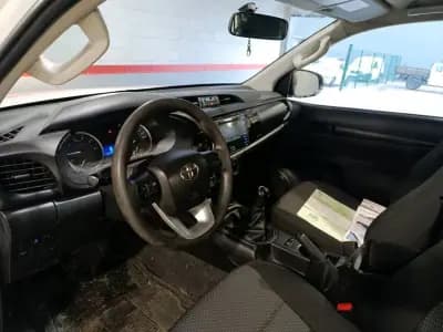 Sell Toyota Hilux 2019 - 22900 EUR, 262965 km - AUTO.MOTO.pt