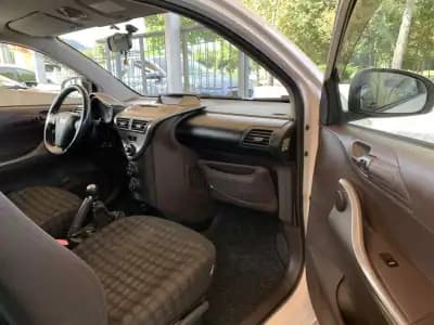 Sell Toyota iQ 2009 - 7500 EUR, 123054 km - AUTO.MOTO.pt