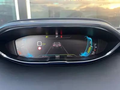 Vendo Peugeot 3008 2022 - 22900 EUR, 94740 km - AUTO.MOTO.pt