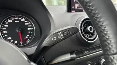 Vendo Audi A3 Sportback 2017 - 18999 EUR, 165021 km - AUTO.MOTO.pt