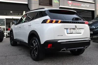 Vendo Peugeot 2008 2023 - 21500 EUR, 30000 km - AUTO.MOTO.pt