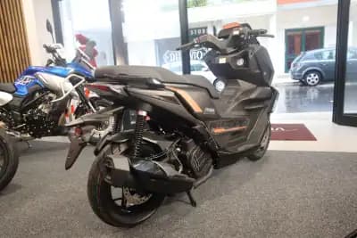 Sell 2025 - 2990 EUR, 1 km - AUTO.MOTO.pt