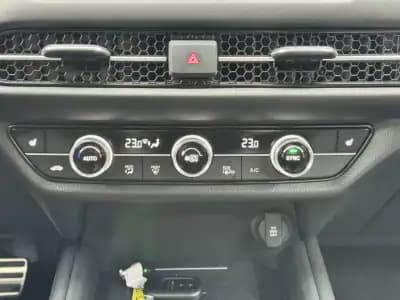 Sell Honda ZR-V 2024 - 43750 EUR, 926 km - AUTO.MOTO.pt