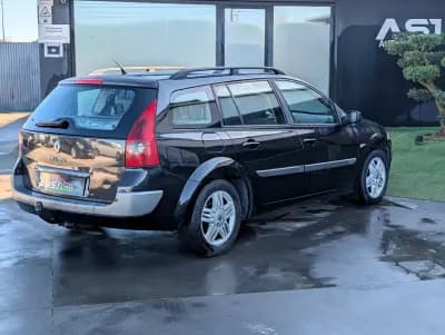 Sell Renault Mégane Break 2004 - 2500 EUR, 293560 km - AUTO.MOTO.pt