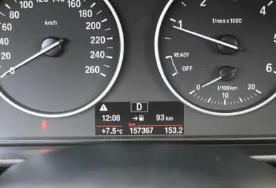 Sell BMW 318 2016 - 16900 EUR, 157000 km - AUTO.MOTO.pt