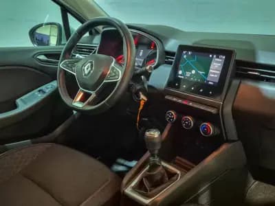 Vendo Renault Clio 2021 - 15500 EUR, 104300 km - AUTO.MOTO.pt