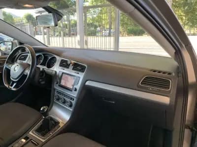 Vendo Volkswagen Golf Variant 2015 - 12950 EUR, 159206 km - AUTO.MOTO.pt