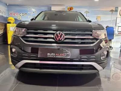 Vendo Volkswagen T-Cross 2023 - 17990 EUR, 115000 km - AUTO.MOTO.pt
