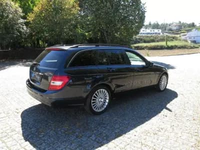 Vendo Mercedes-Benz C 180 2012 - 13490 EUR, 240000 km - AUTO.MOTO.pt