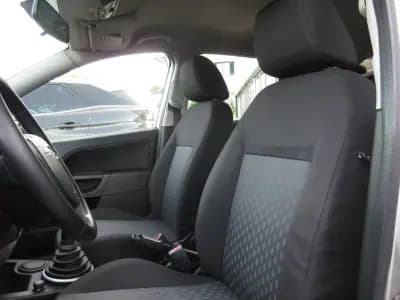 Vendo Ford Fiesta 2005 - 4990 EUR, 204000 km - AUTO.MOTO.pt