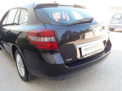 Vendo Renault Laguna Break 2012 - 8000 EUR, 186055 km - AUTO.MOTO.pt
