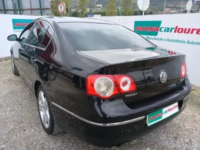 Vendo Volkswagen Passat 2006 - 8350 EUR, 138534 km - AUTO.MOTO.pt