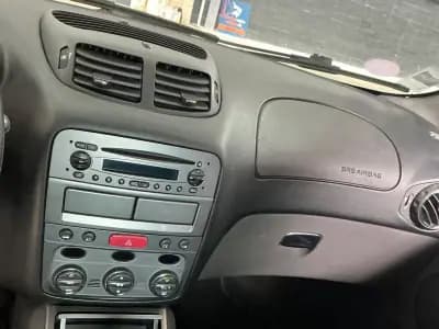 Vendo Alfa Romeo GT 2010 - 9990 EUR, 220177 km - AUTO.MOTO.pt