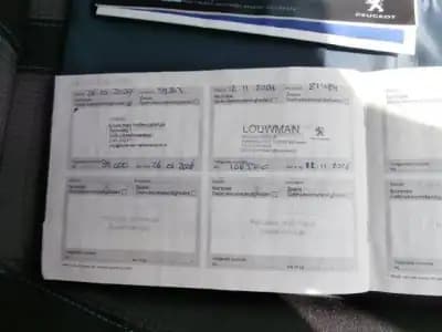 Sell Peugeot e-208 2021 - 18000 EUR, 85265 km - AUTO.MOTO.pt