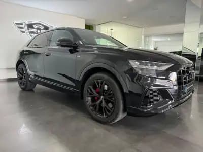Vendo Audi Q8 2019 - 60000 EUR, 180000 km - AUTO.MOTO.pt
