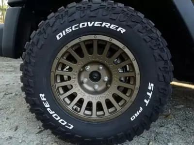 Sell Jeep Wrangler Unlimited 2013 - 44950 EUR, 172557 km - AUTO.MOTO.pt