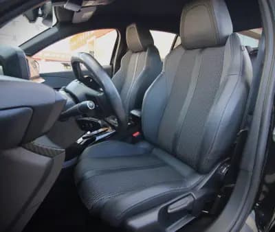 Sell Peugeot e-208 2020 - 17450 EUR, 60000 km - AUTO.MOTO.pt