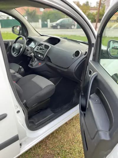 Vendo Renault KANGOO MAXI 1.5 DCI BUSINESS S/S 2021 - 10900 EUR, 154000 km - AUTO.MOTO.pt