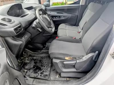 Vendo Peugeot Partner 2020 - 10950 EUR, 123118 km - AUTO.MOTO.pt