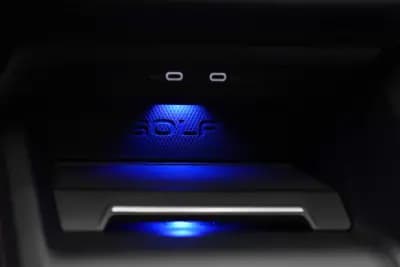 Vendo Volkswagen Golf 2021 - 34970 EUR, 88000 km - AUTO.MOTO.pt