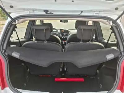 Vendo Renault Twingo 2012 - 6500 EUR, 131600 km - AUTO.MOTO.pt