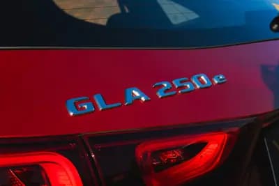 Sell Mercedes-Benz GLA 250 2022 - 35000 EUR, 107230 km - AUTO.MOTO.pt