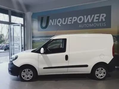 Sell Fiat Doblo 2021 - 10990 EUR, 99701 km - AUTO.MOTO.pt