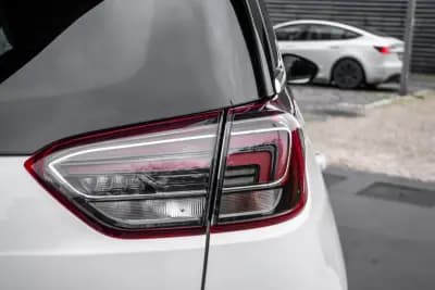 Vendo Opel Crossland X 2020 - 11980 EUR, 87391 km - AUTO.MOTO.pt