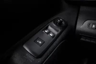 Vendo Peugeot Partner 2021 - 12990 EUR, 103902 km - AUTO.MOTO.pt