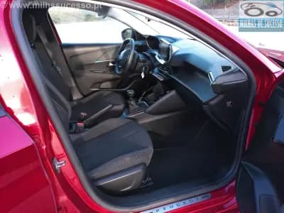 Vendo Peugeot 208 2021 - 14500 EUR, 40000 km - AUTO.MOTO.pt