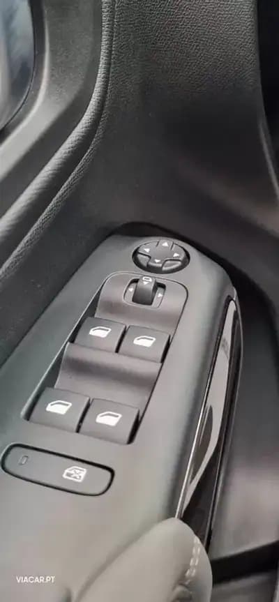 Sell Citroën C5 Aircross 2020 - 19450 EUR, 118911 km - AUTO.MOTO.pt