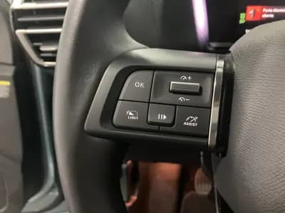 Vendo Citroën C4 2023 - 21500 EUR, 14397 km - AUTO.MOTO.pt