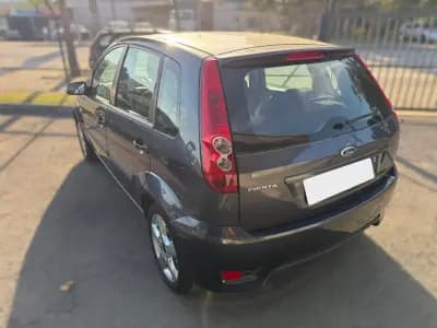 Vendo Ford Fiesta 2008 - 4500 EUR, 165000 km - AUTO.MOTO.pt