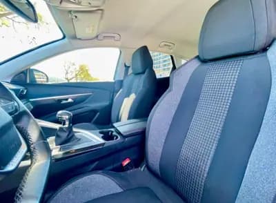 Vendo Peugeot 3008 2019 - 19480 EUR, 71800 km - AUTO.MOTO.pt