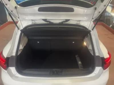 Vendo Renault Clio 2022 - 17899 EUR, 38000 km - AUTO.MOTO.pt