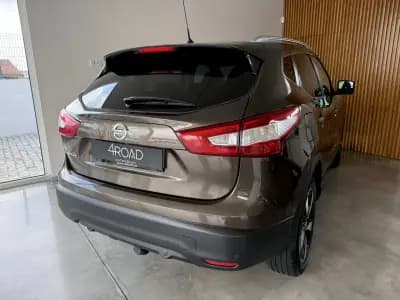 Sell Nissan Qashqai 2015 - 14500 EUR, 171000 km - AUTO.MOTO.pt