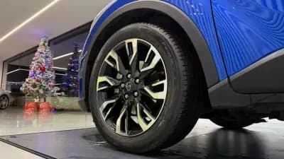 Vendo Toyota C-HR 2022 - 23990 EUR, 137566 km - AUTO.MOTO.pt