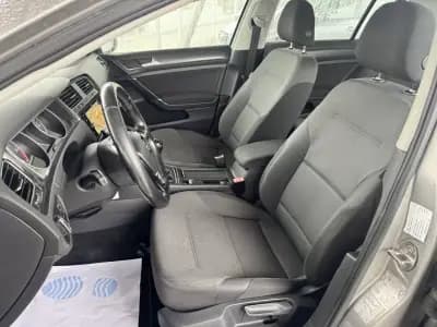 Sell Volkswagen Golf 2017 - 14850 EUR, 162567 km - AUTO.MOTO.pt