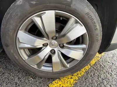 Sell Peugeot 2008 2014 - 9250 EUR, 129000 km - AUTO.MOTO.pt