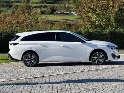 Vendo Peugeot 308 SW 2022 - 20999 EUR, 149350 km - AUTO.MOTO.pt