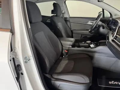 Sell Kia Sportage 2025 - 38900 EUR, 2350 km - AUTO.MOTO.pt