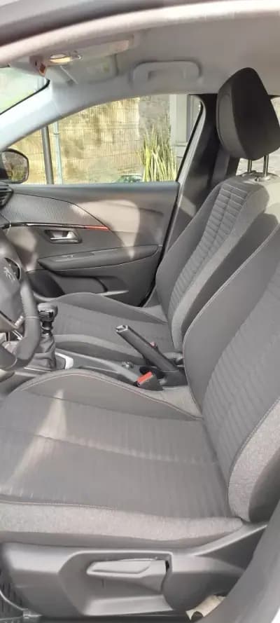 Sell Peugeot 208 2023 - 19450 EUR, 50000 km - AUTO.MOTO.pt