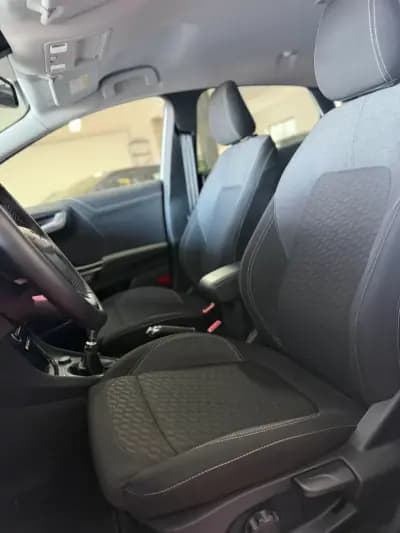 Vendo Ford Puma 2022 - 22900 EUR, 25000 km - AUTO.MOTO.pt